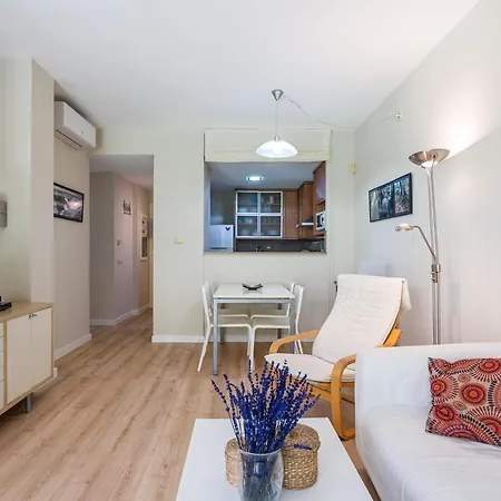 Apartamento Palmeral Apartment *